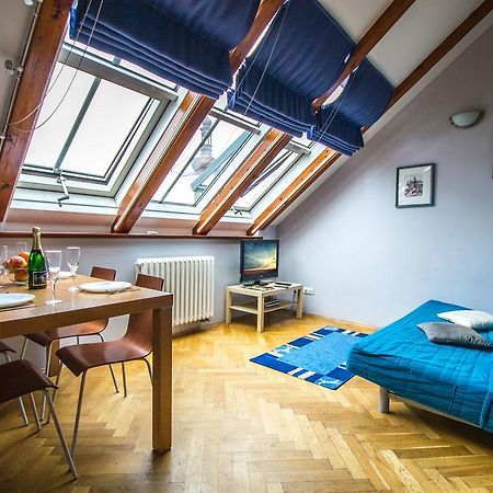 Ruterra Red Roofs View With Garage Apartment Praha Bagian luar foto