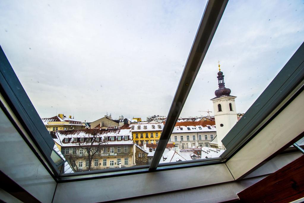 Ruterra Red Roofs View With Garage Apartment Praha Bagian luar foto